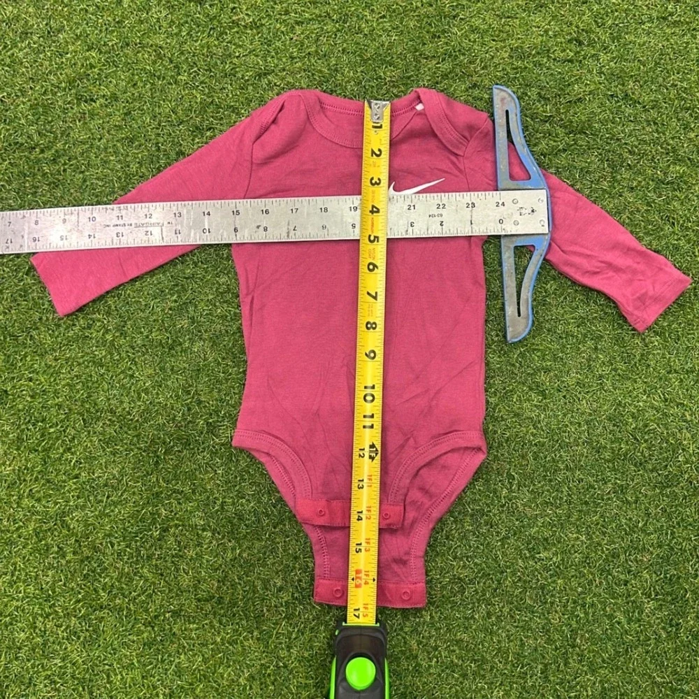Nike Baby Girls Long Sleeve Bodysuit Berry Pink Swoosh‎ 12M 198466154594